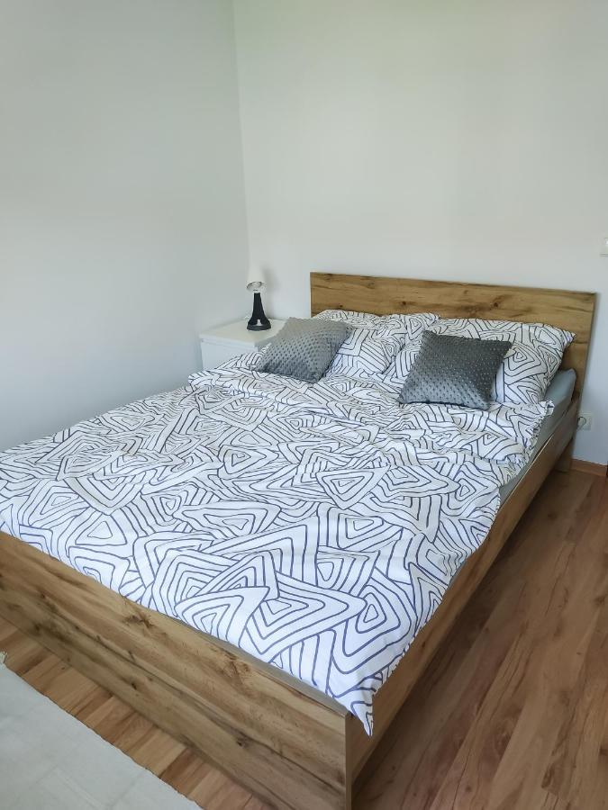 Uroczy Apartament Pod Skarpa فادوفيتسه المظهر الخارجي الصورة
